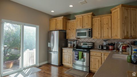 Tiny photo for 11491 S HARVEST CREST WAY, South Jordan, UT 84009 (MLS # 2117188)