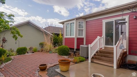 Tiny photo for 11491 S HARVEST CREST WAY, South Jordan, UT 84009 (MLS # 2117188)