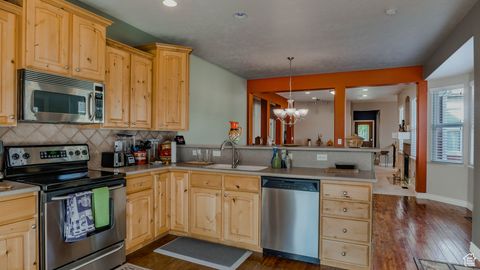 Tiny photo for 11491 S HARVEST CREST WAY, South Jordan, UT 84009 (MLS # 2117188)