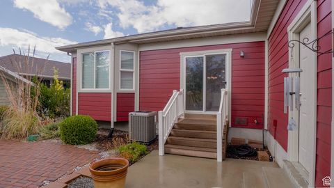 Tiny photo for 11491 S HARVEST CREST WAY, South Jordan, UT 84009 (MLS # 2117188)