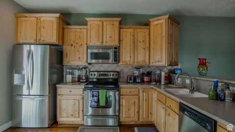 Tiny photo for 11491 S HARVEST CREST WAY, South Jordan, UT 84009 (MLS # 2117188)