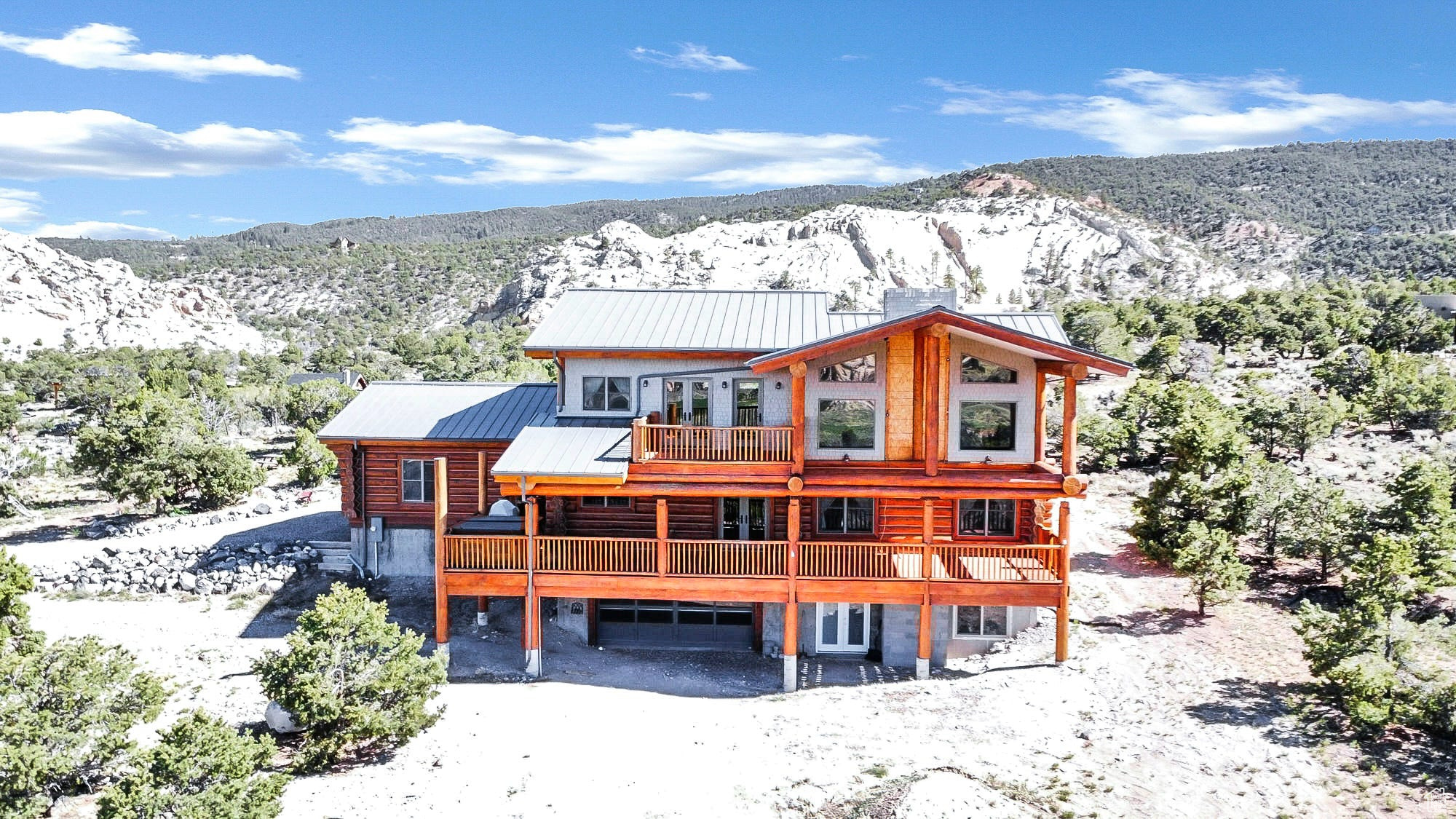 BOULDER FOOTHILLS - Residential