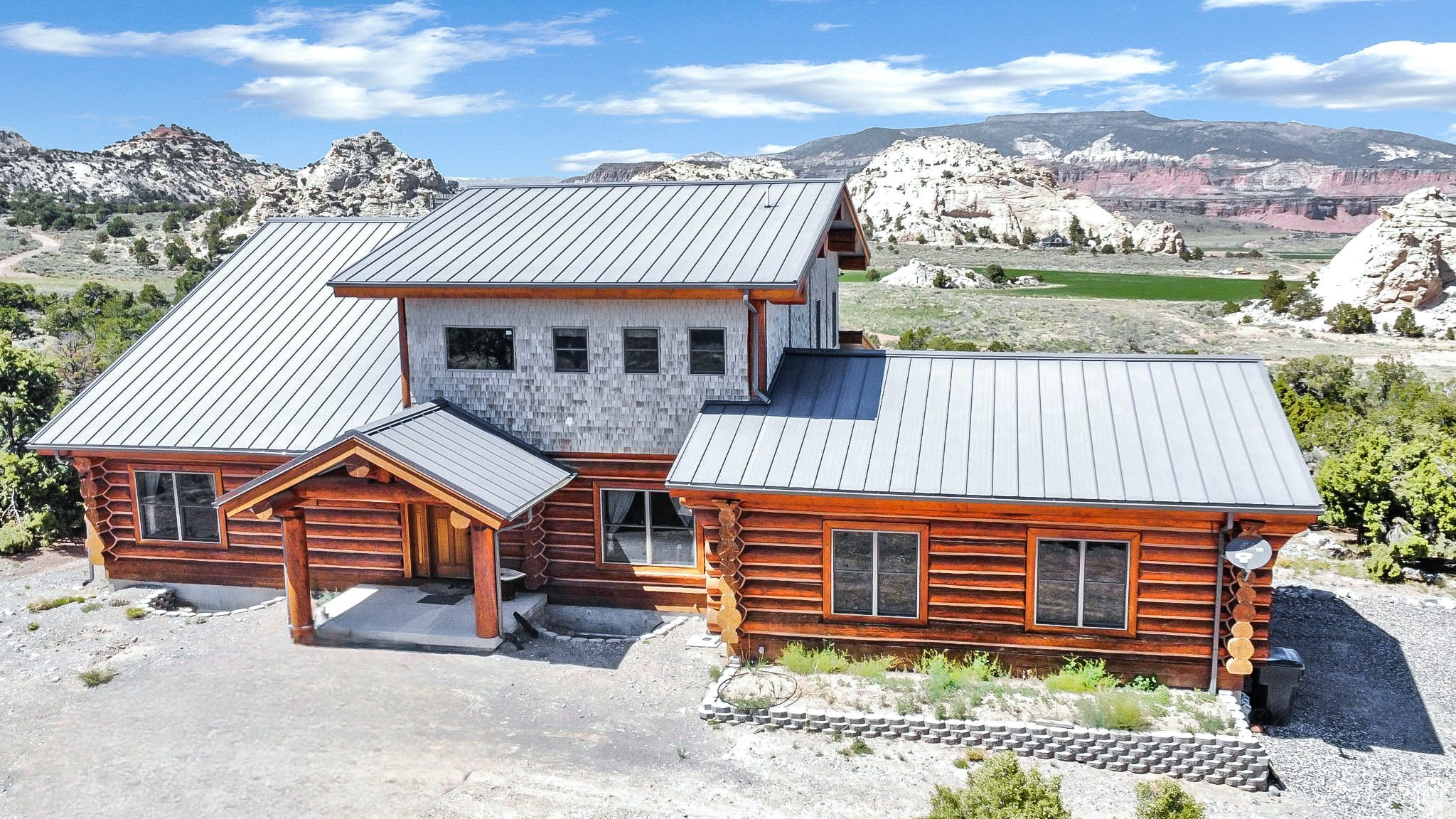 BOULDER FOOTHILLS - Residential