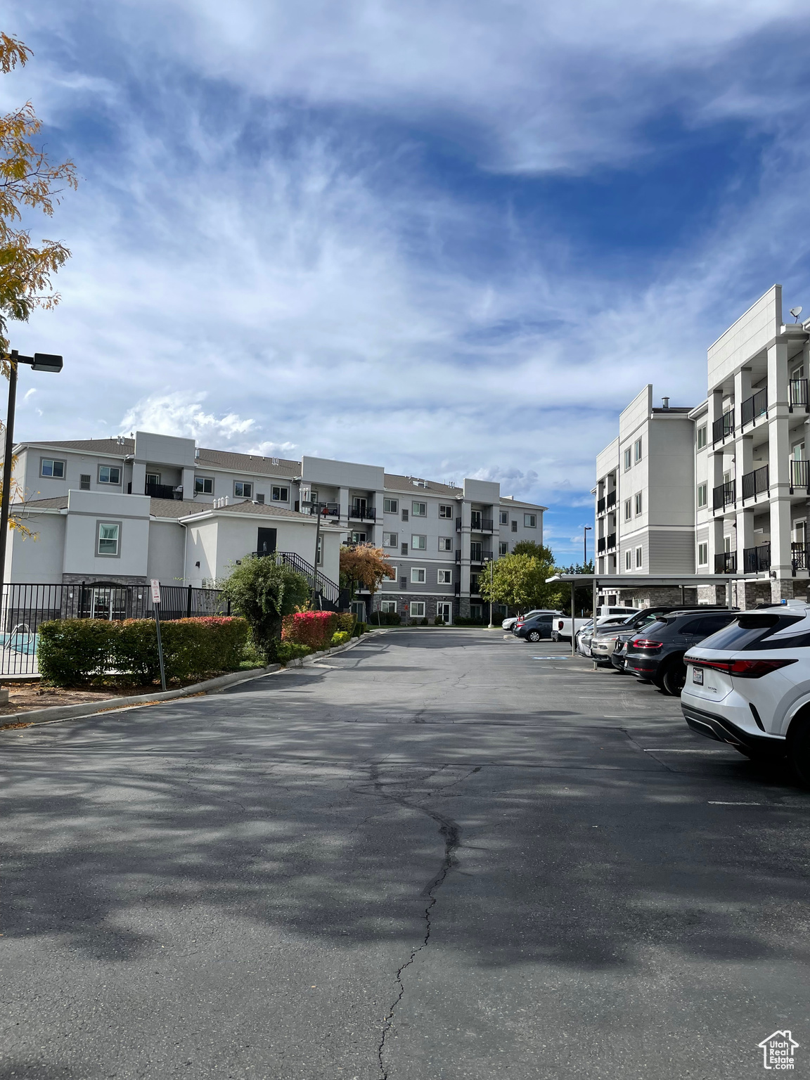 MILLCREEK HOLLOW CONDOMINIUMS - Residential Lease
