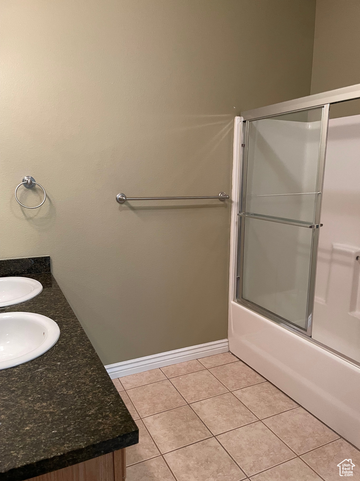 MILLCREEK HOLLOW CONDOMINIUMS - Residential Lease