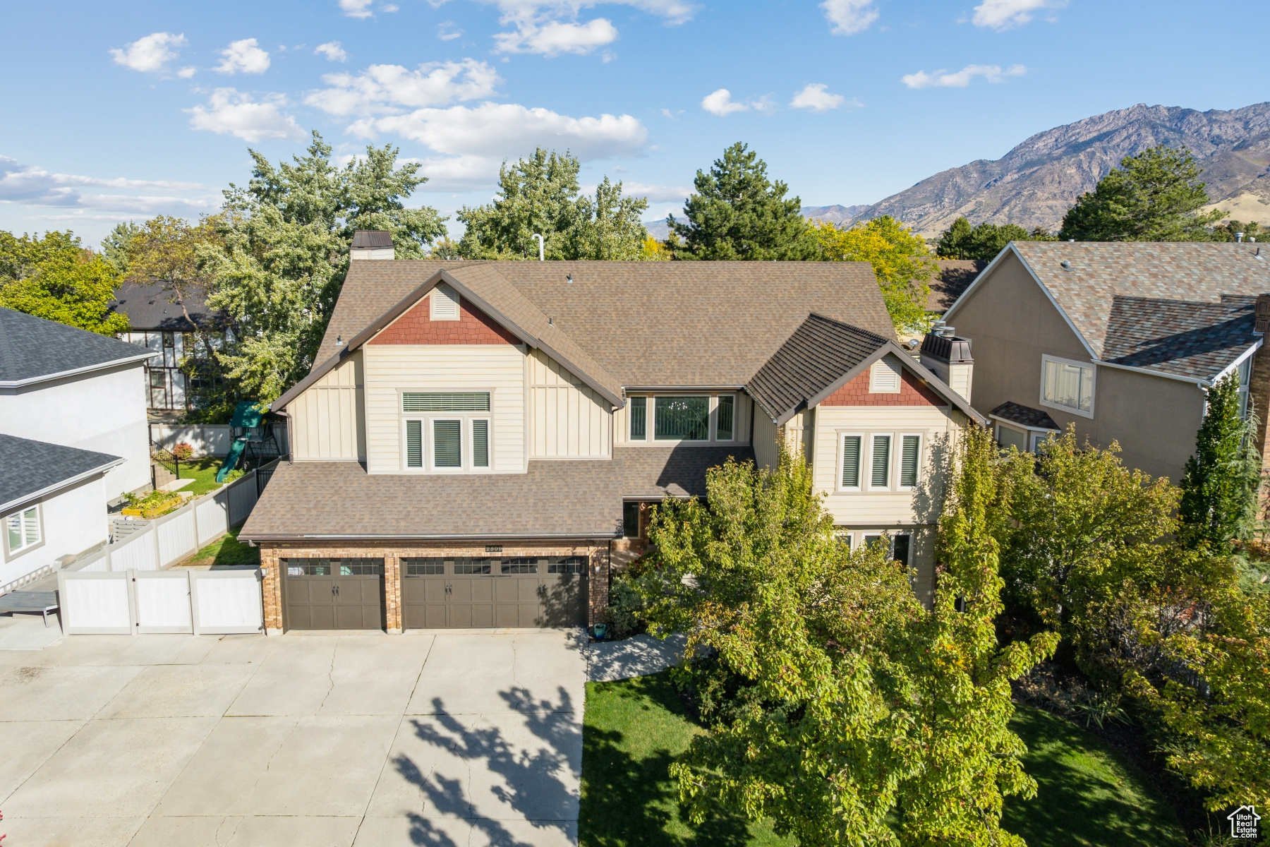 WILLOW CREEK HEIGHTS - Residential