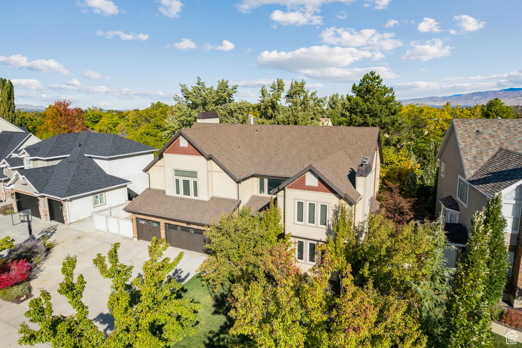 WILLOW CREEK HEIGHTS - Residential