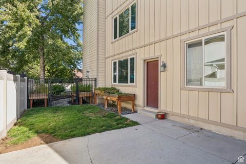 Tiny photo for 2509 E COBBLESTONE WAY, Sandy, UT 84093 (MLS # 2117771)