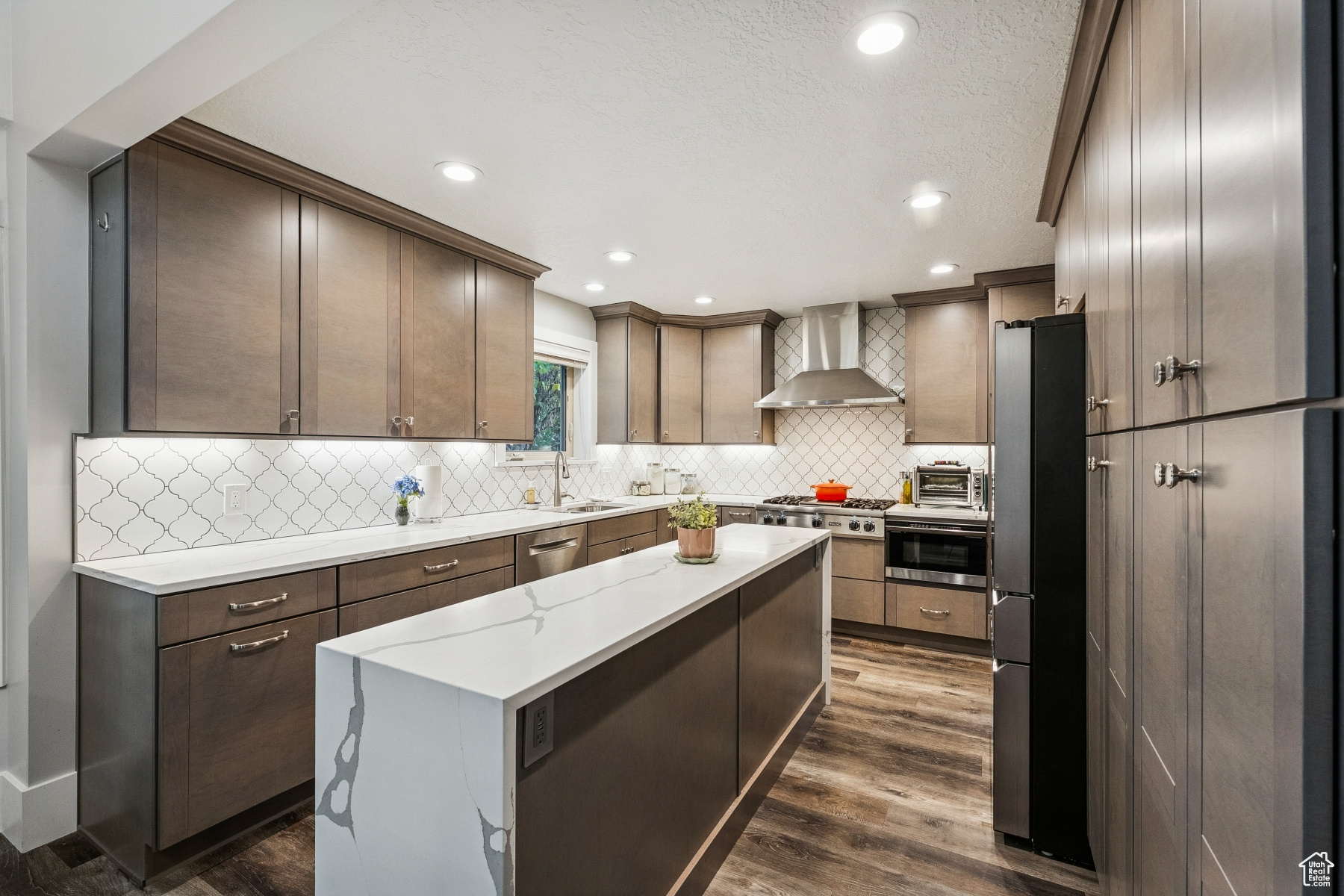 WILLOW CREEK HEIGHTS - Residential