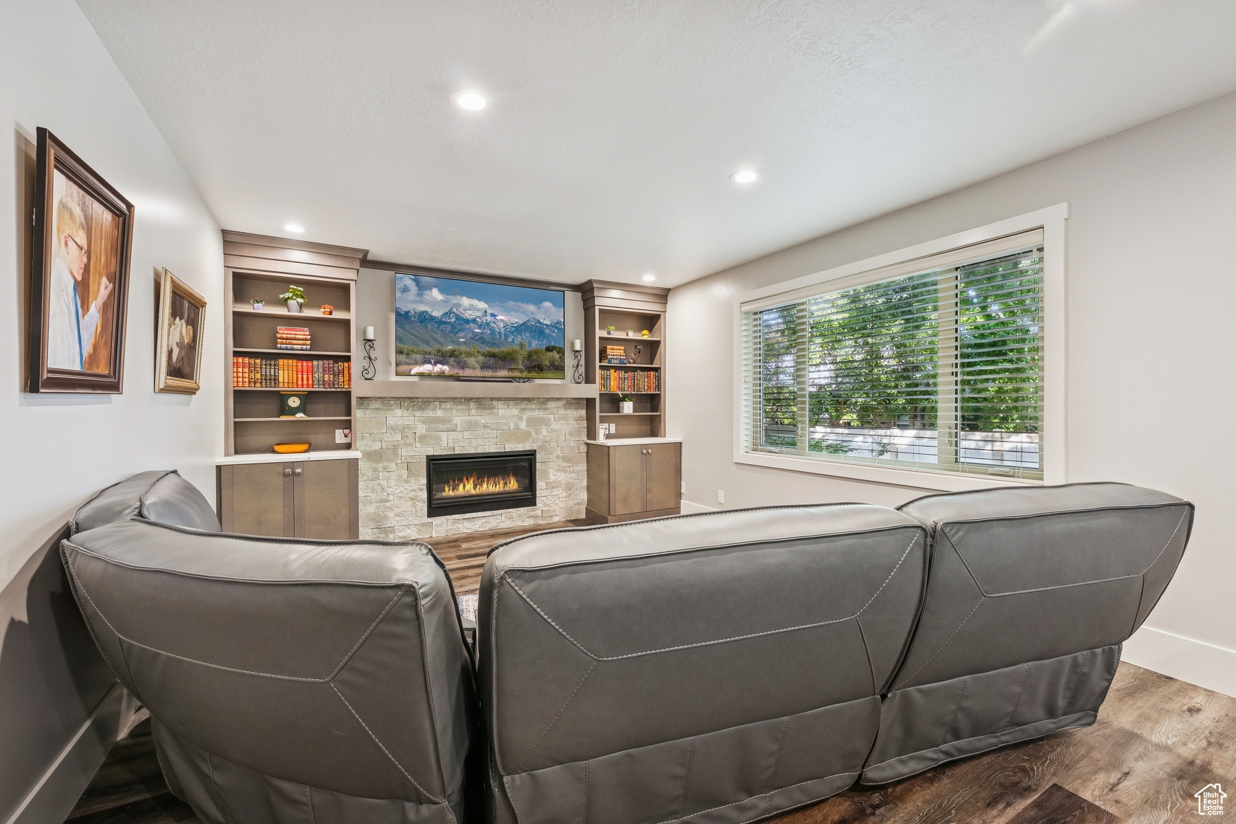 WILLOW CREEK HEIGHTS - Residential