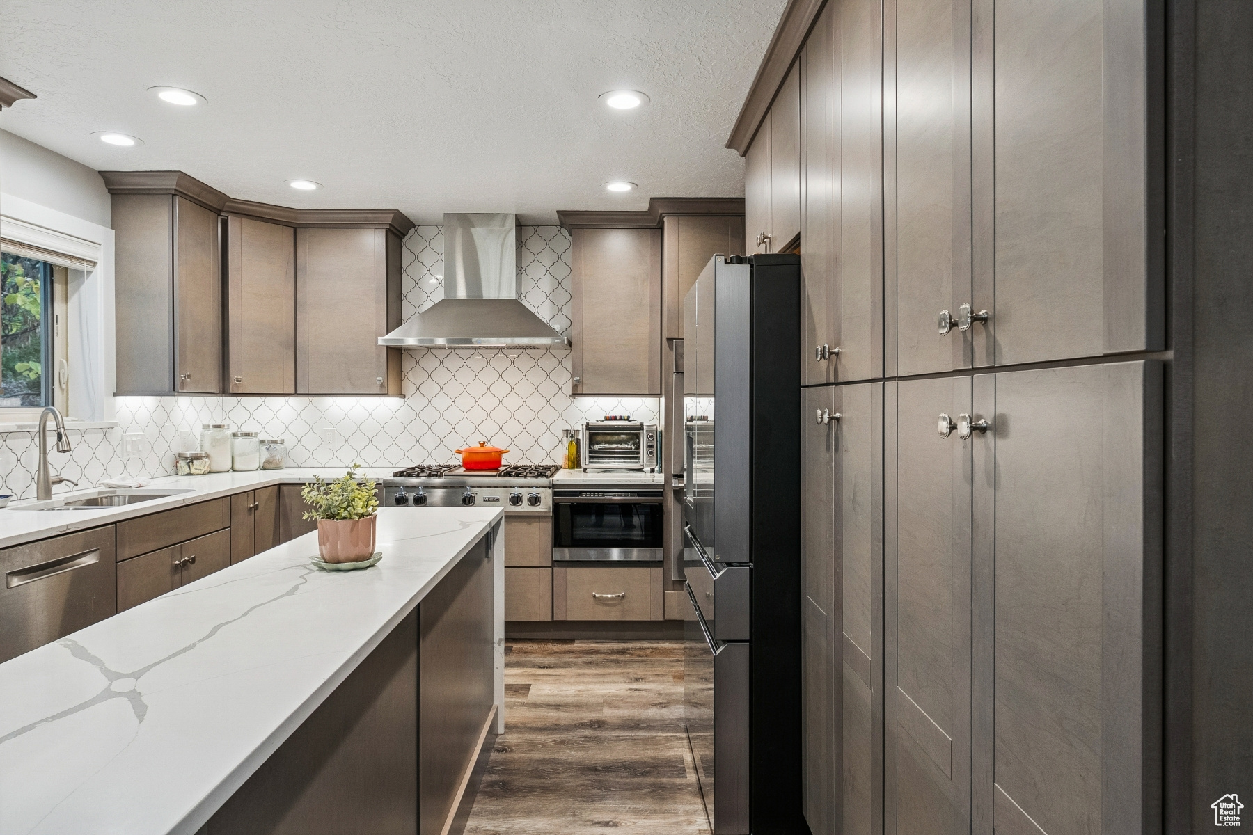 WILLOW CREEK HEIGHTS - Residential