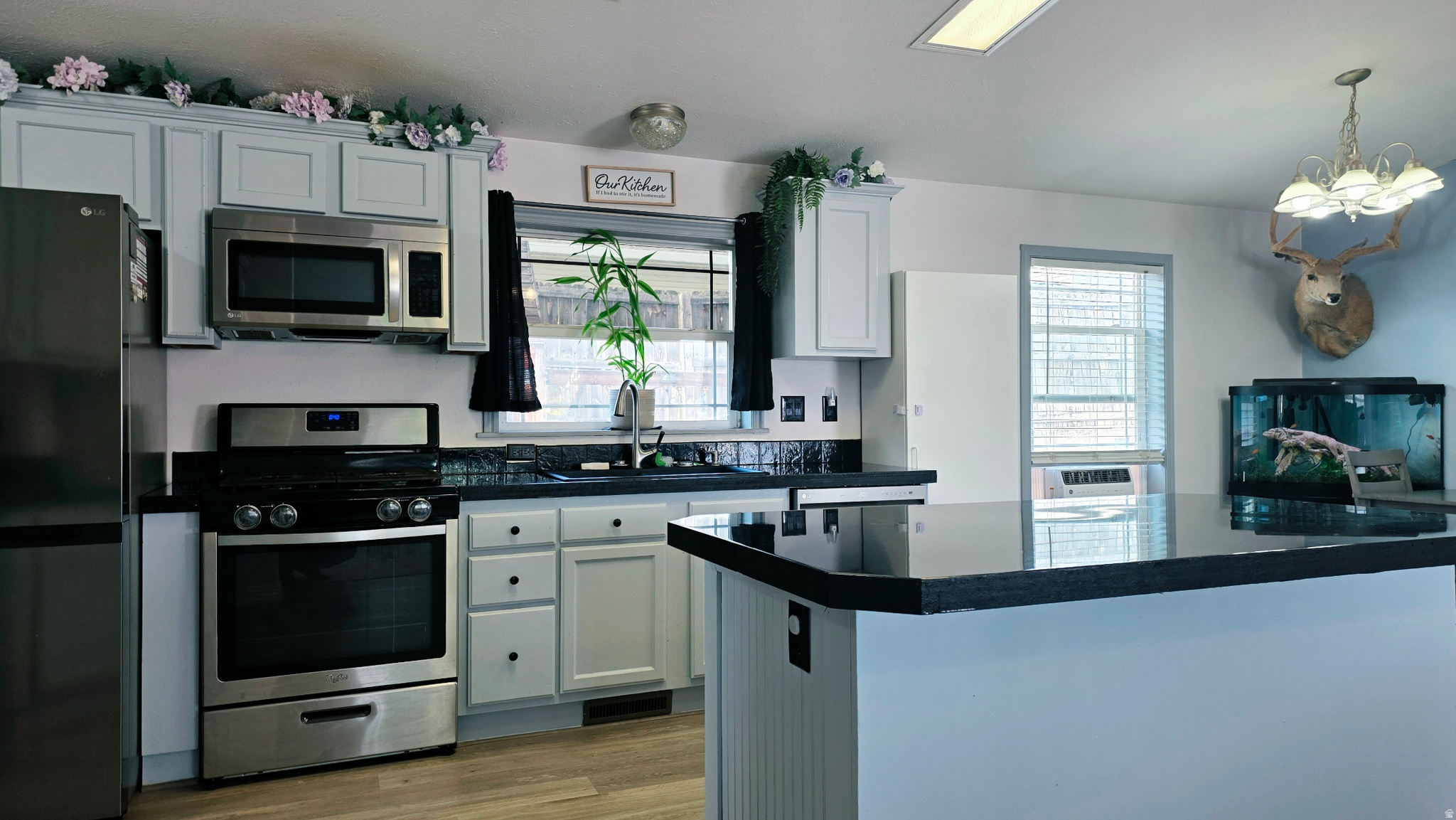 SUNBURST TERRACE PLA - Residential
