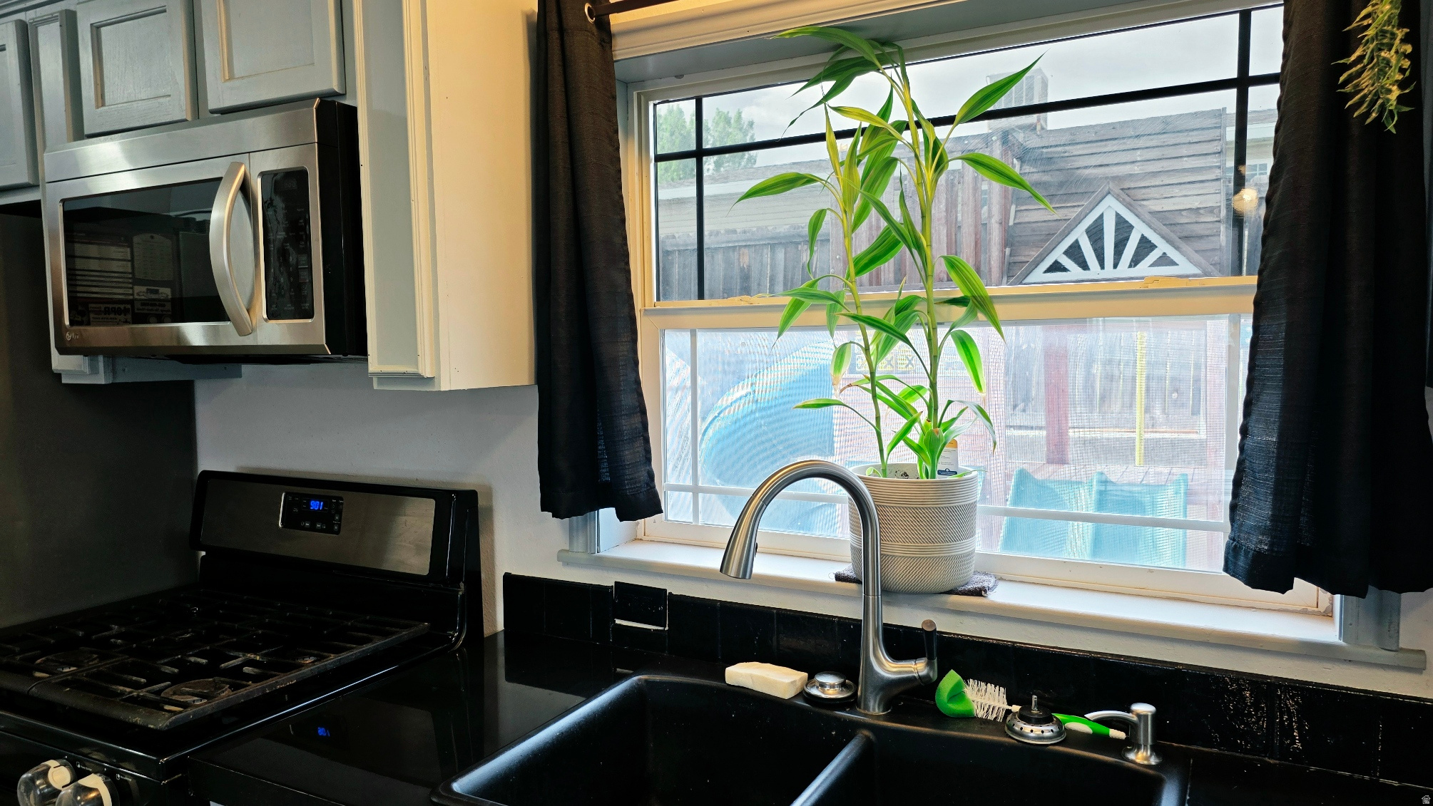 SUNBURST TERRACE PLA - Residential