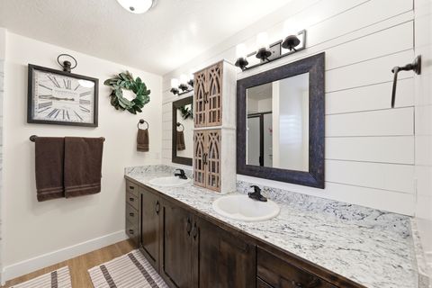 Tiny photo for 165 W 700 N, Nephi, UT 84648 (MLS # 2158479)