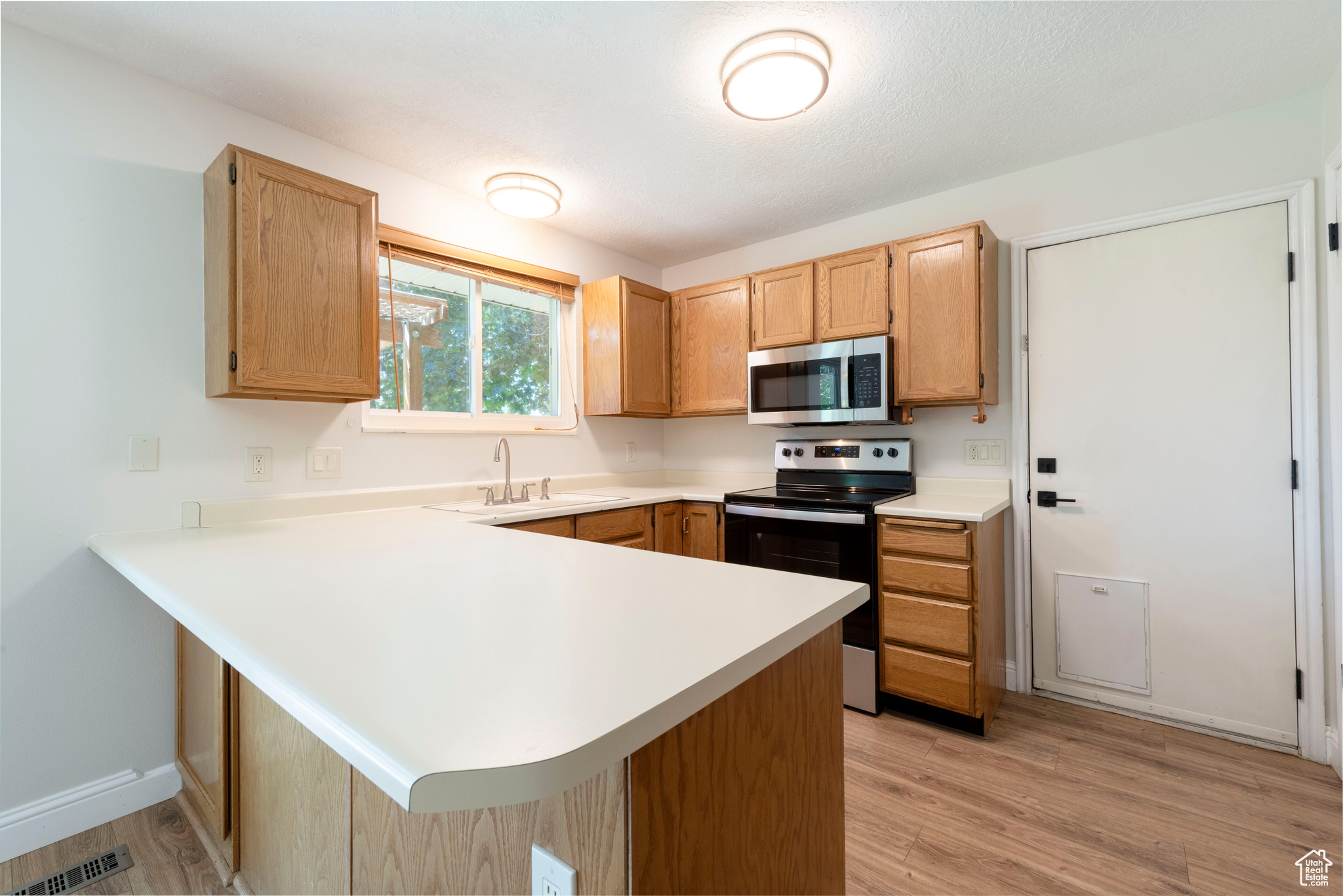 1975 E Blackffet Dr #517, Eagle Mountain, Utah image 6