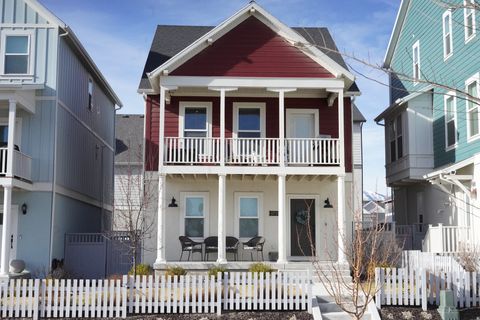 Tiny photo for 10726 S OQUIE RD, South Jordan, UT 84009 (MLS # 2140976)