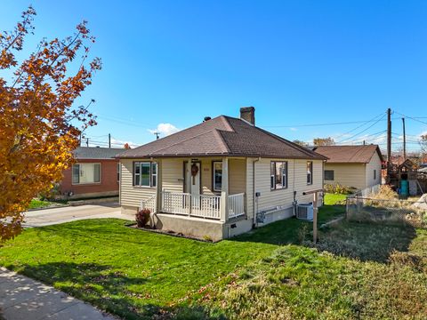 Tiny photo for 555 N 100 E, Spanish Fork, UT 84660 (MLS # 2121961)