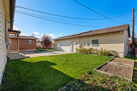 Tiny photo for 555 N 100 E, Spanish Fork, UT 84660 (MLS # 2121961)