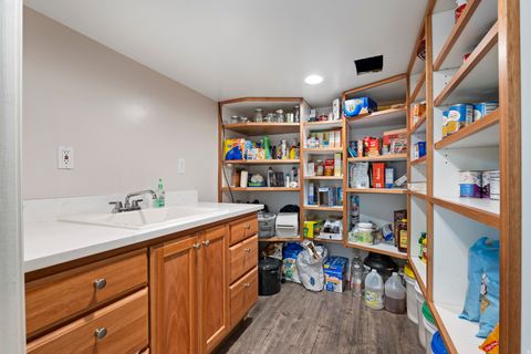 Tiny photo for 555 N 100 E, Spanish Fork, UT 84660 (MLS # 2121961)