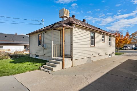 Tiny photo for 555 N 100 E, Spanish Fork, UT 84660 (MLS # 2121961)