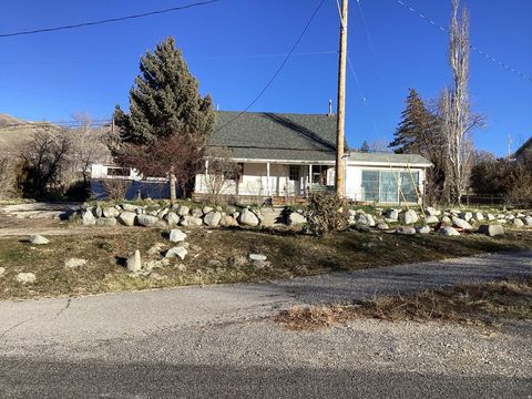 Photo of 129 S GRANT ST, Stockton, UT 84071 (MLS # 2126801)