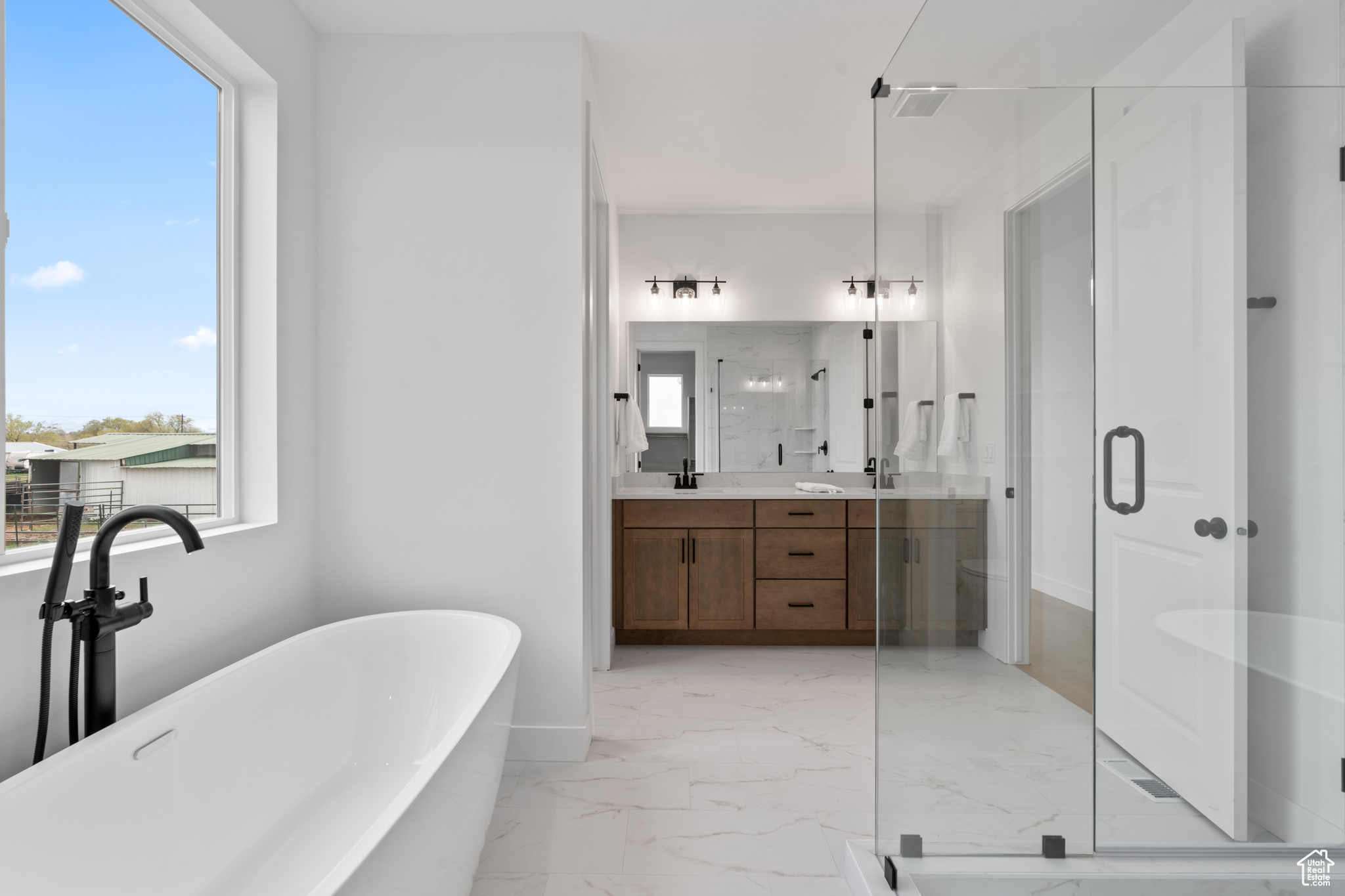 BROWNS MEADOW - Residential