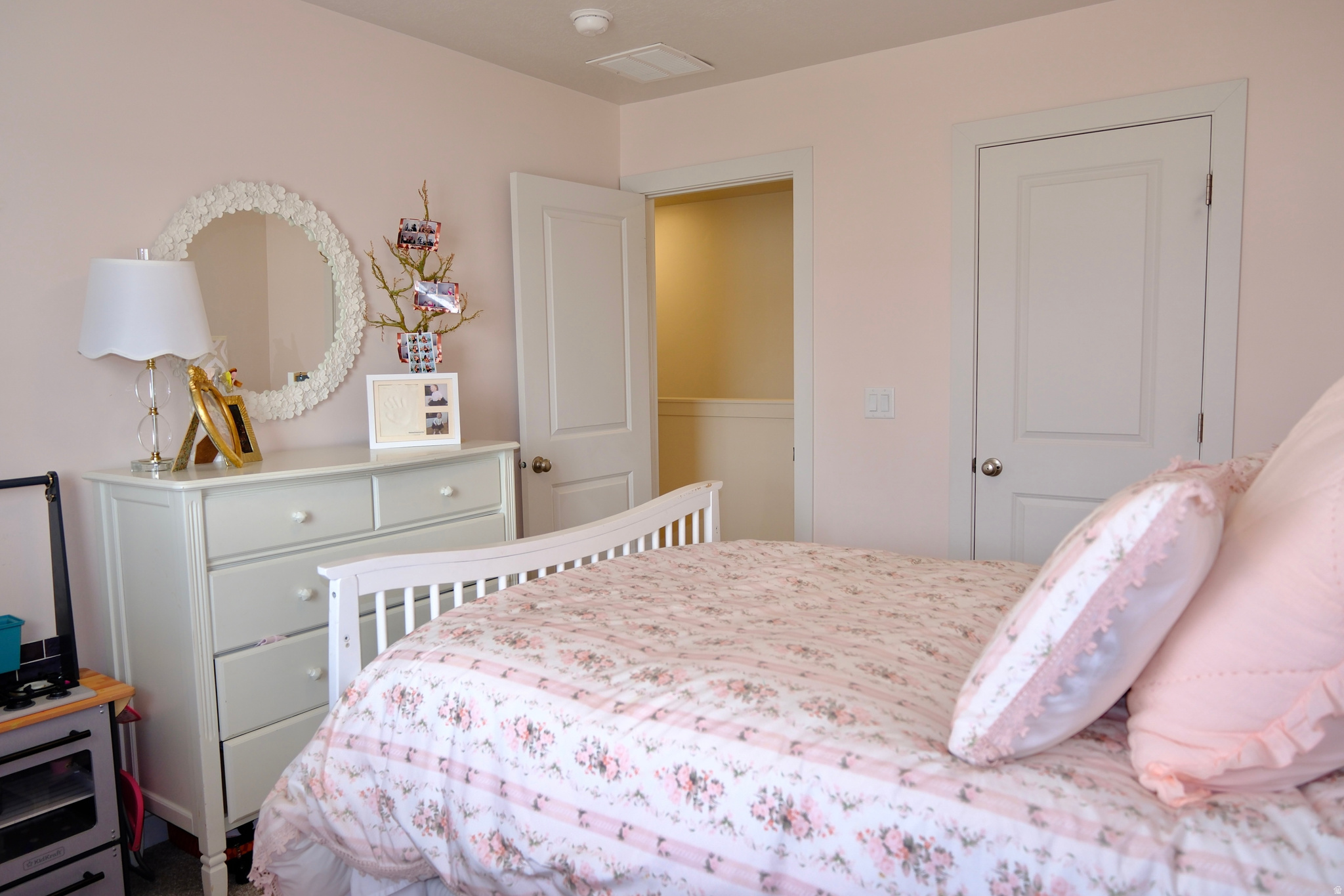 SHAMROCK VILLAGE - Residential