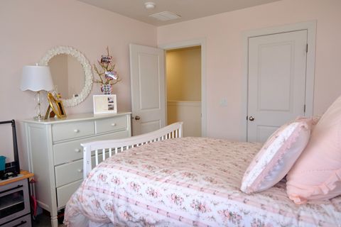 Tiny photo for 2032 S 1955 W, Woods Cross, UT 84087 (MLS # 2145328)