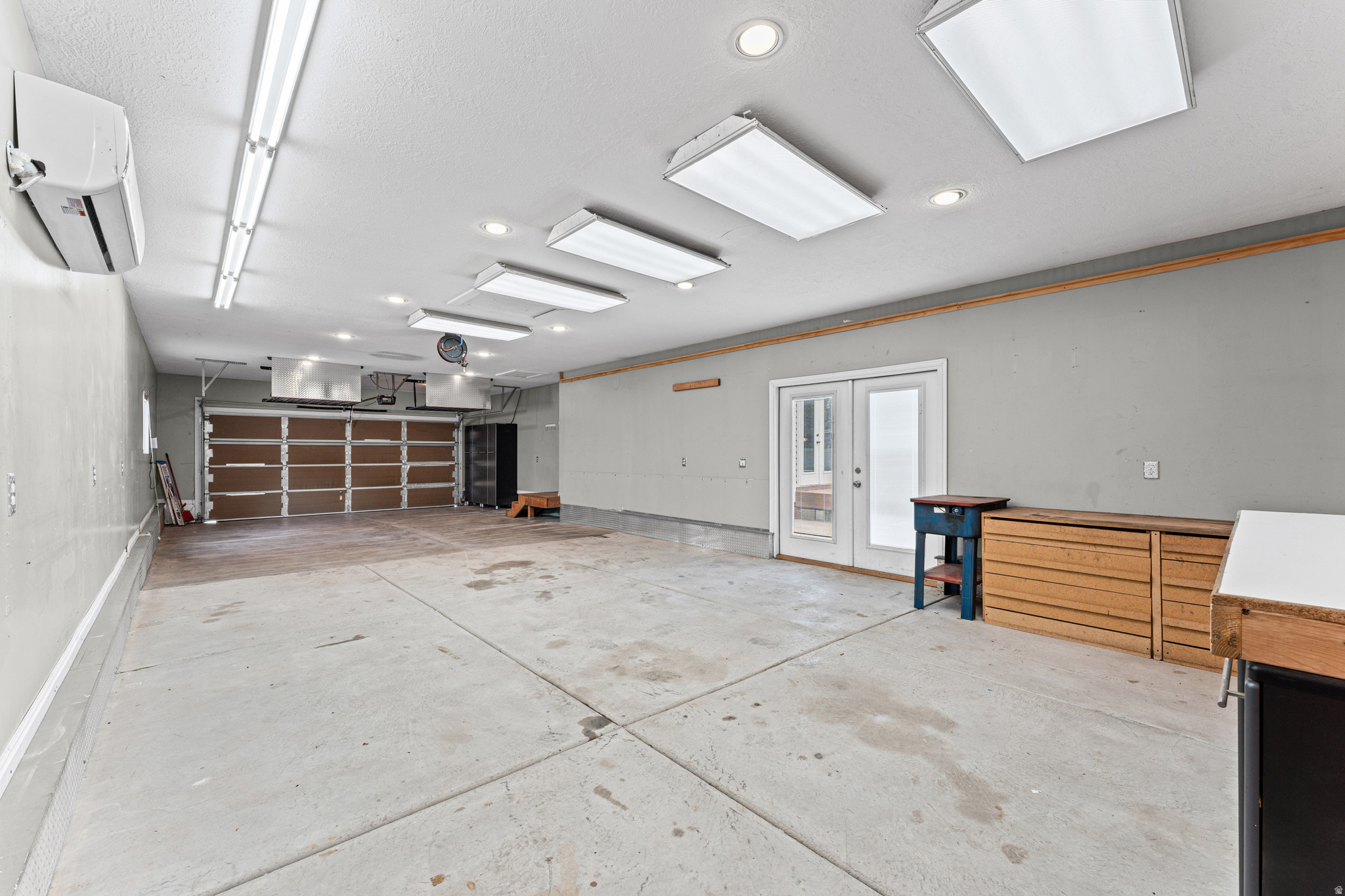 LARK MEADOWS - Residential