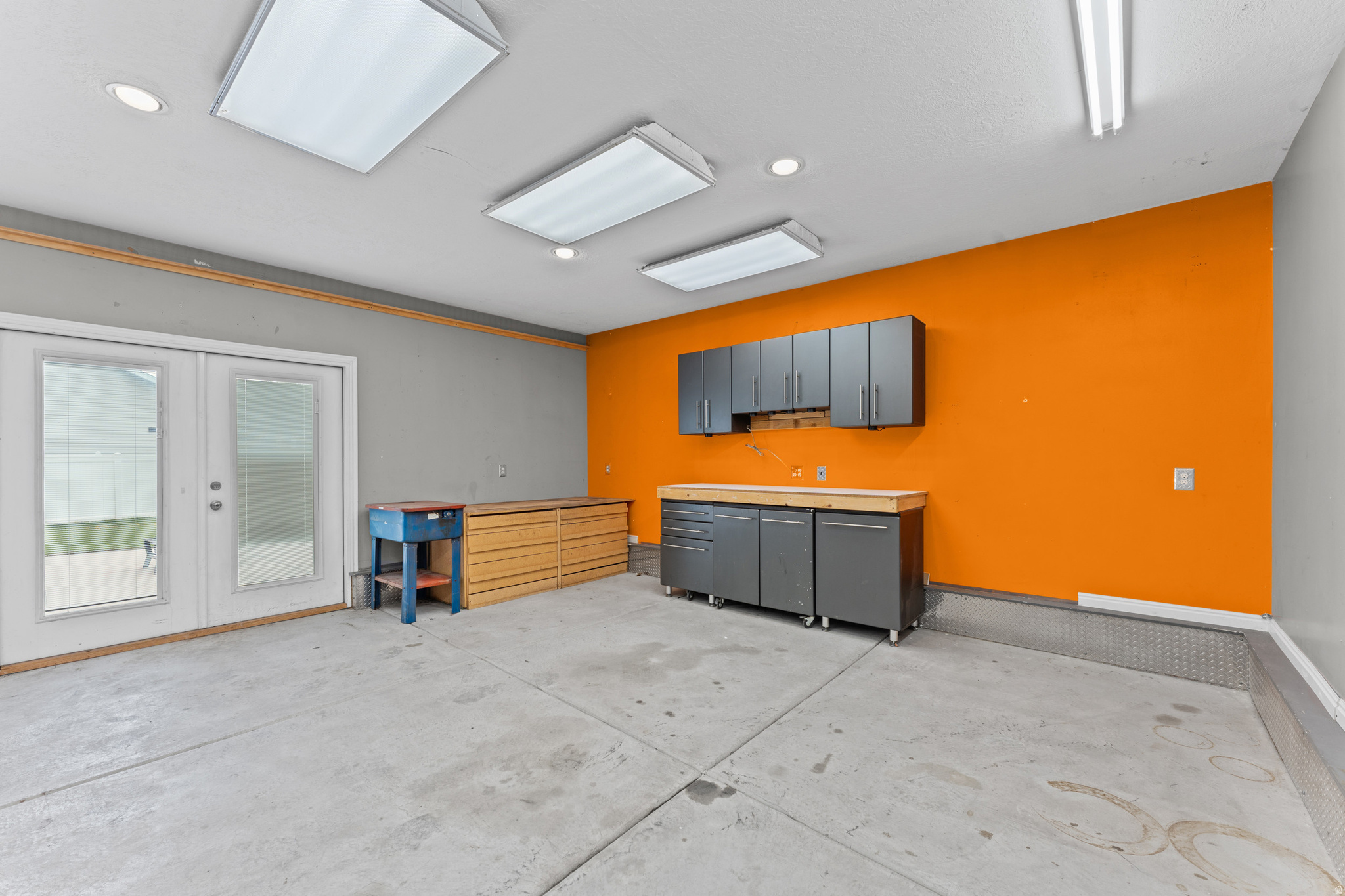 LARK MEADOWS - Residential