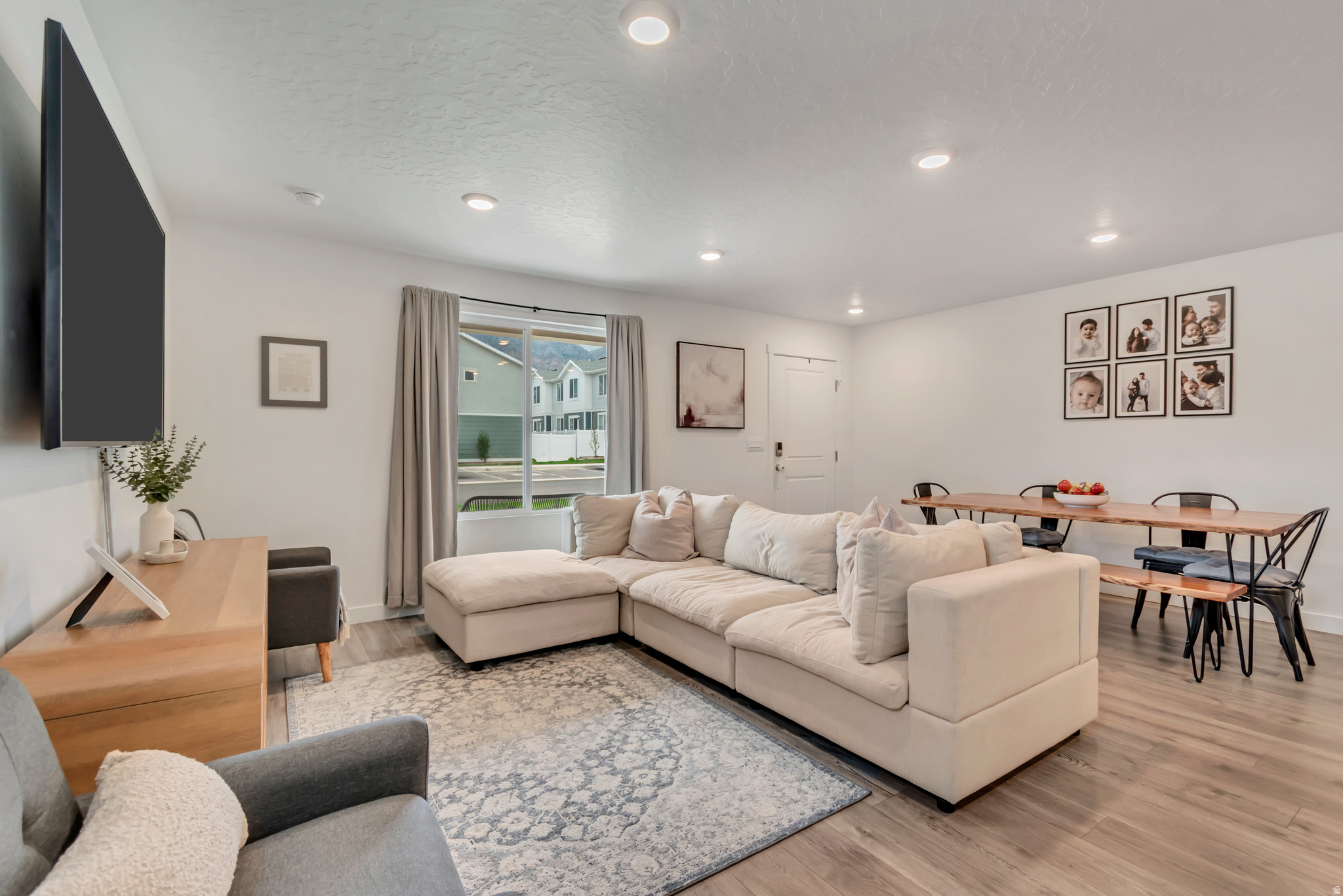 RIDGE - Residential
