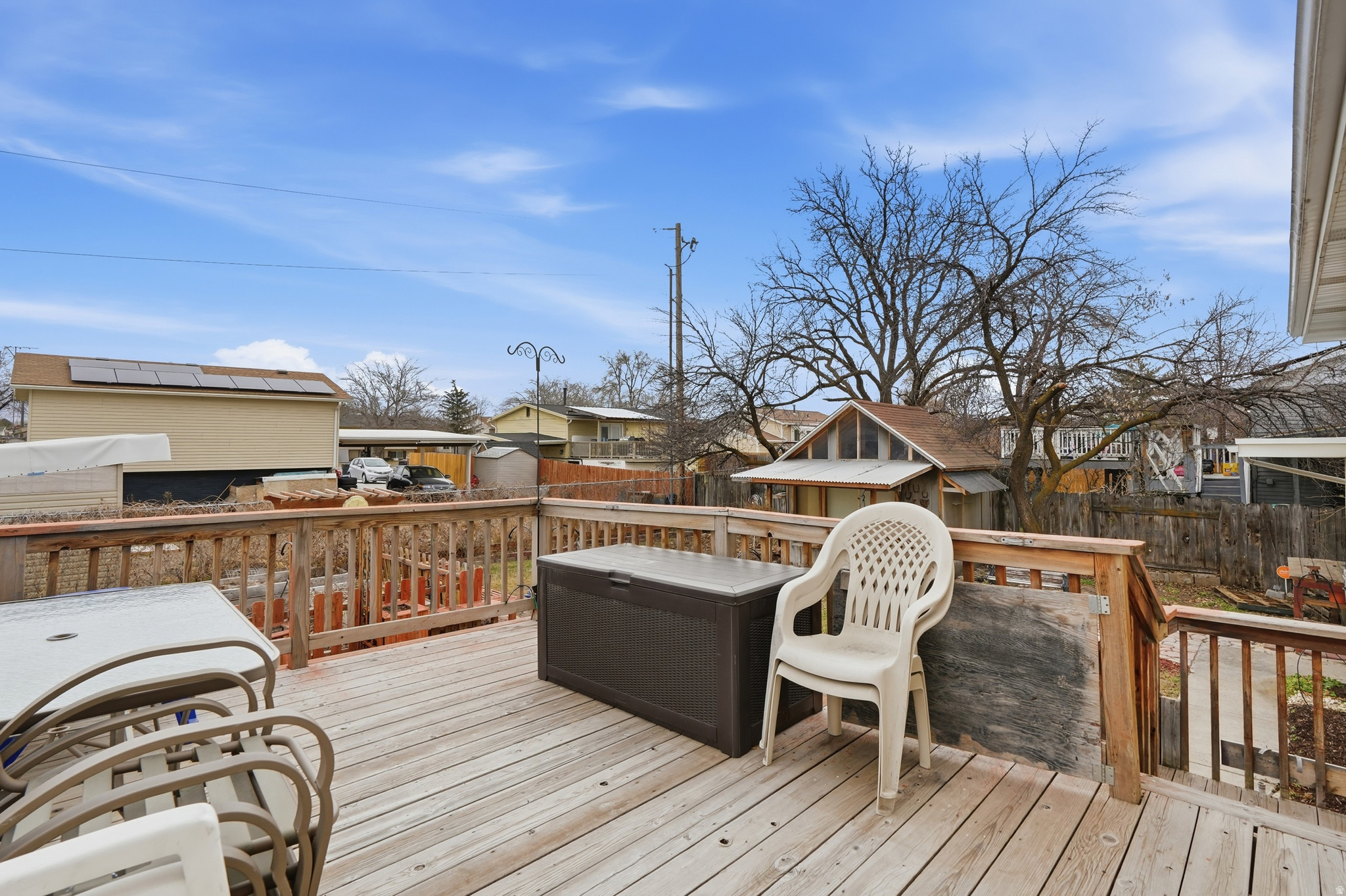 LYNNWOOD ACR - Residential