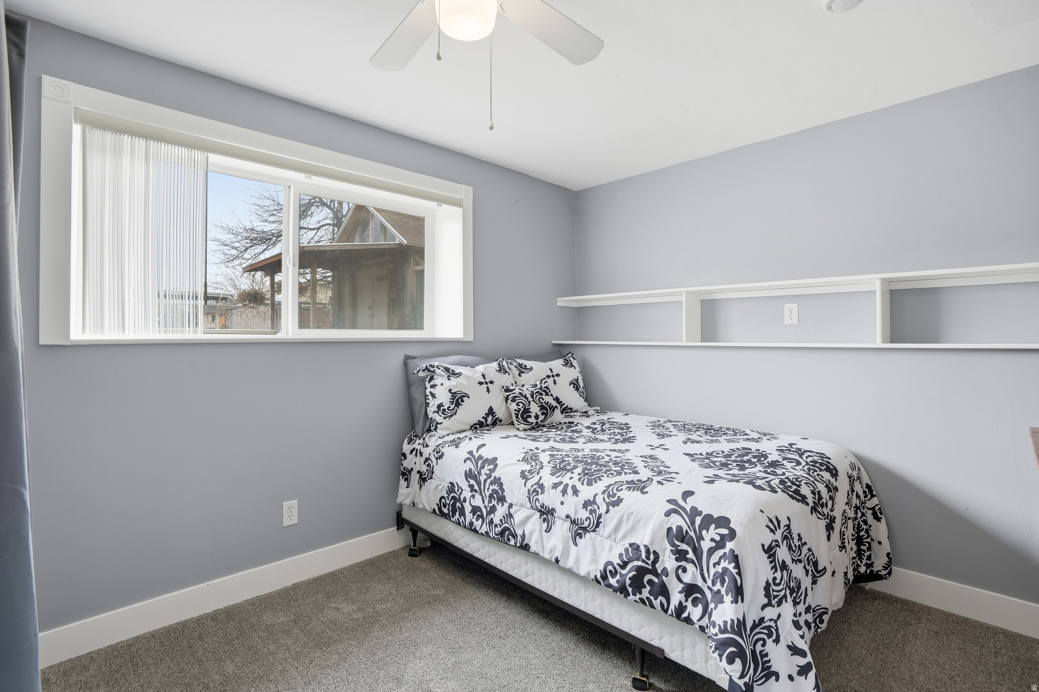 LYNNWOOD ACR - Residential