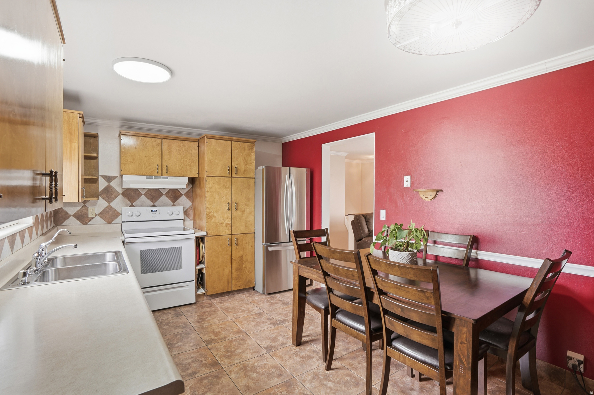 LYNNWOOD ACR - Residential