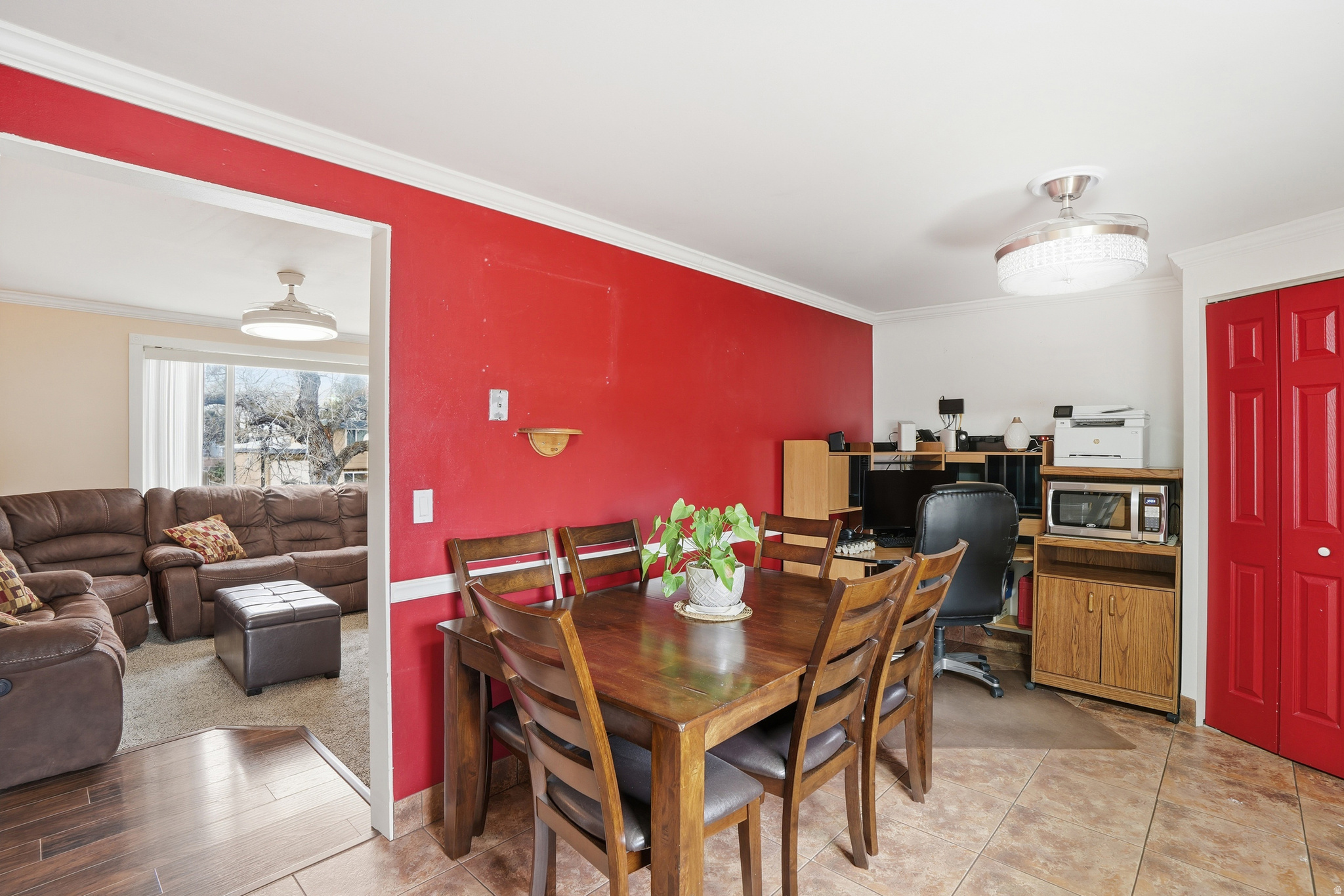 LYNNWOOD ACR - Residential