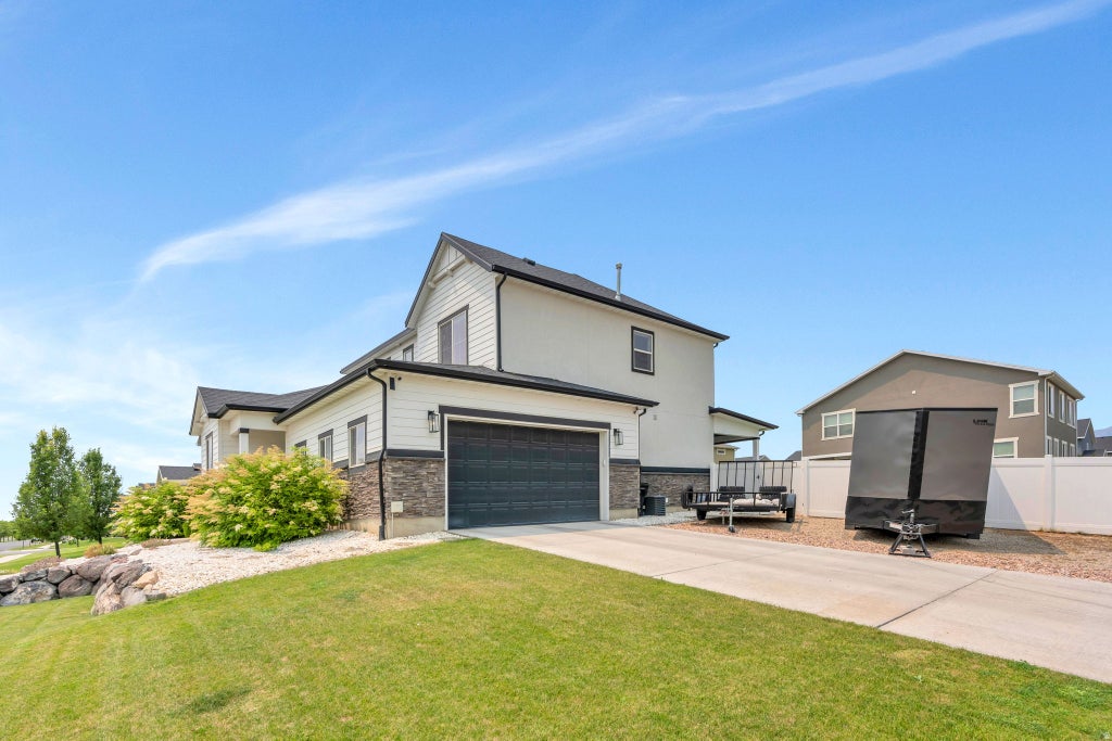 Photo of 956 W 900 S, Springville, UT 84663 (MLS # 2167489)