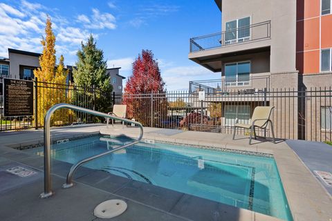 Tiny photo for 1001 W ROOFTOP DR, Midvale, UT 84047 (MLS # 2121556)