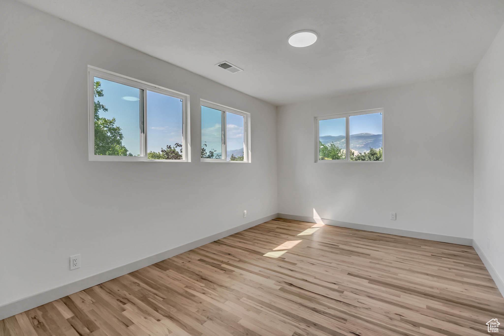 MILL CREEK HEIGHTS - Residential