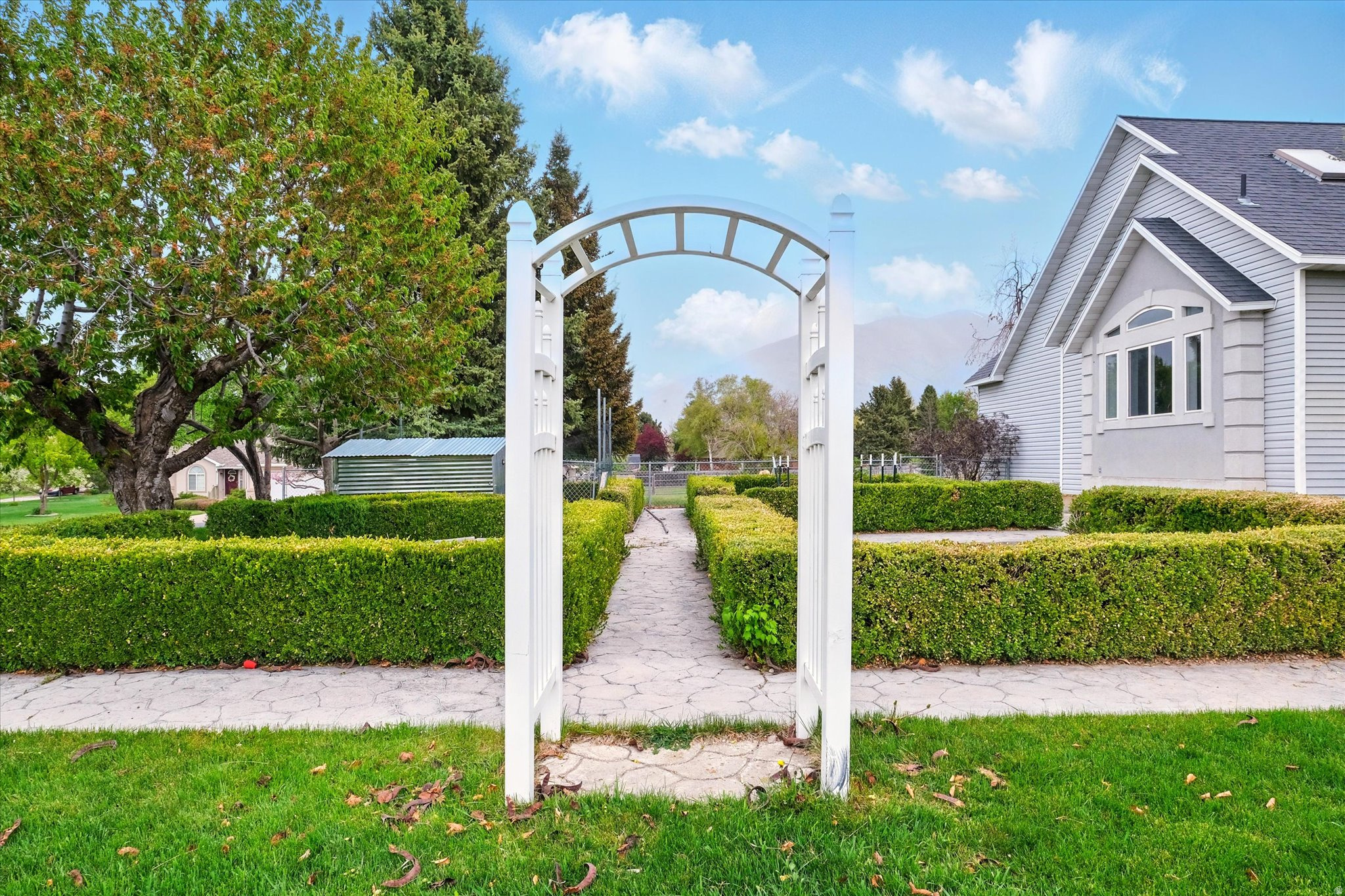 QUARTER CIRCLE JV SU - Residential