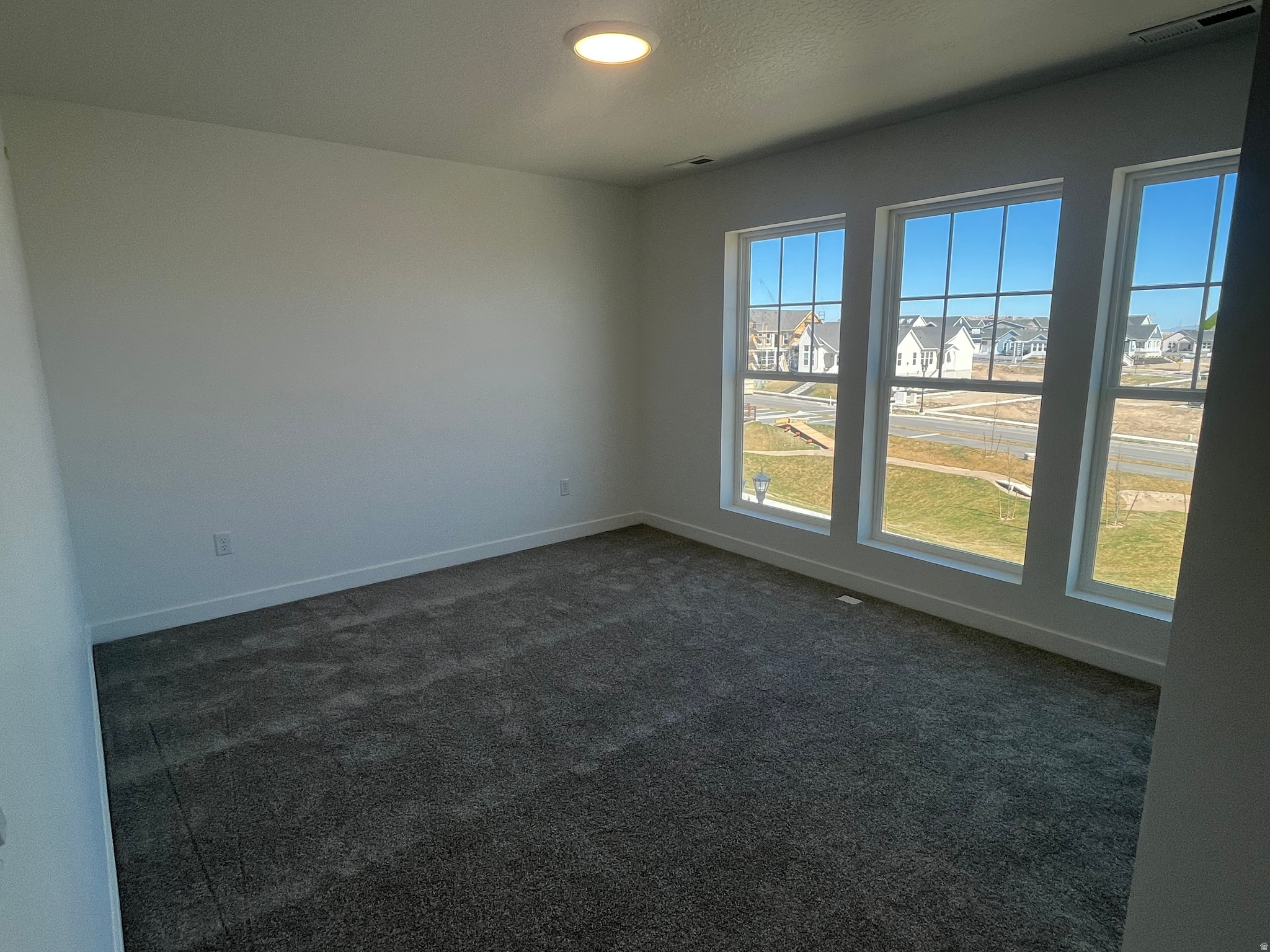 DAYBREAK - Residential