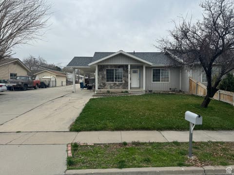 Photo of 136 E 900 N, Spanish Fork, UT 84660 (MLS # 2169155)