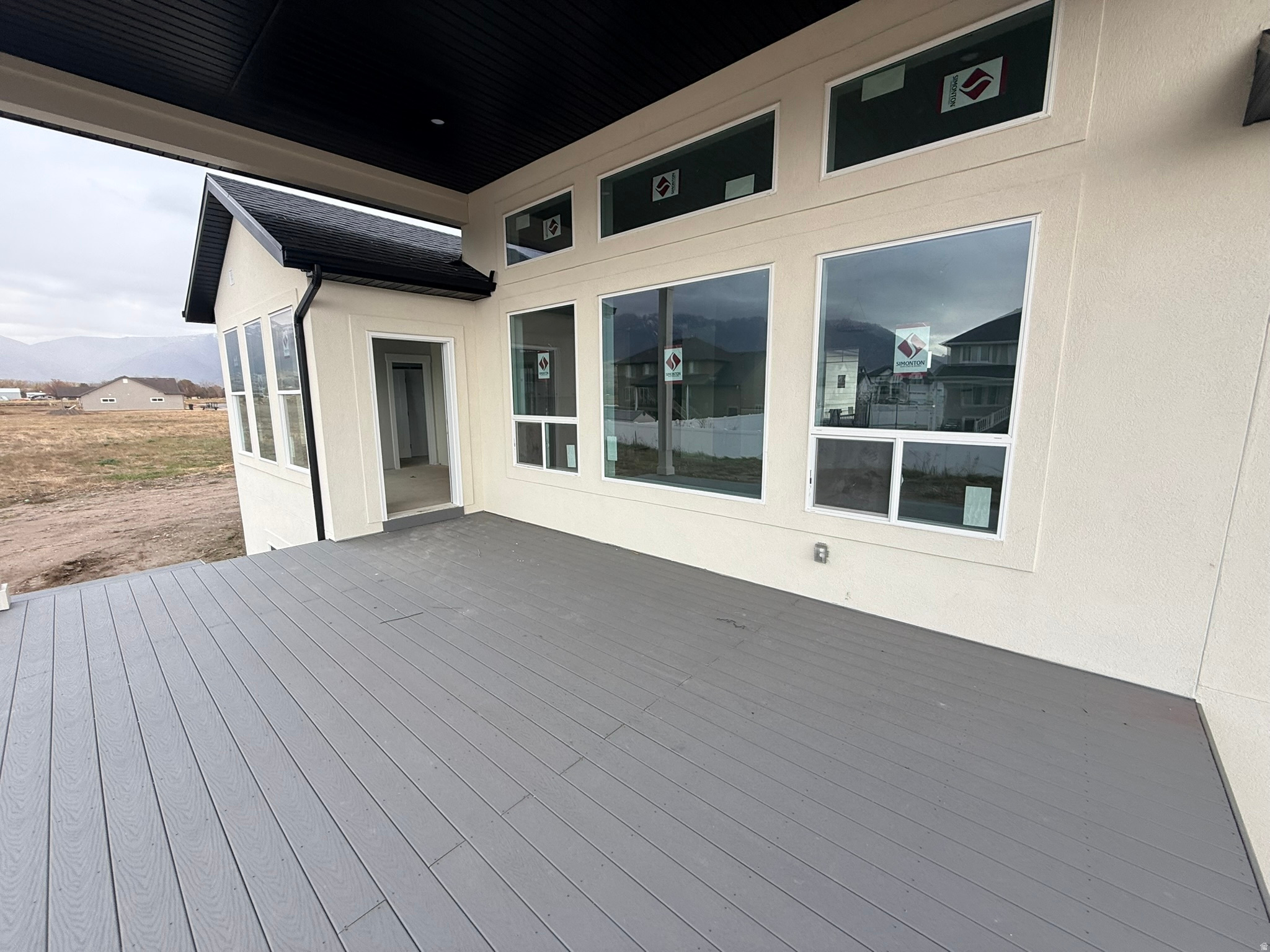 HAPPY DAYS - Residential