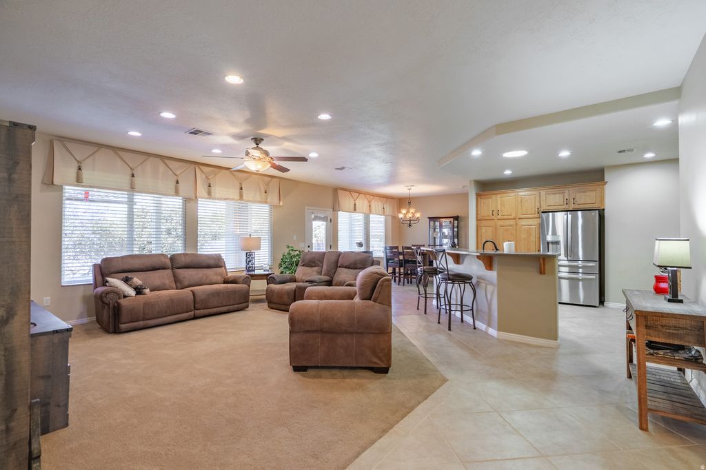 Photo of 4610 S SIESTA DR, Saint George, UT 84790 (MLS # 2143782)