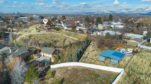 Tiny photo for 1325 E MILNE LN, Cottonwood Heights, UT 84047 (MLS # 2126447)