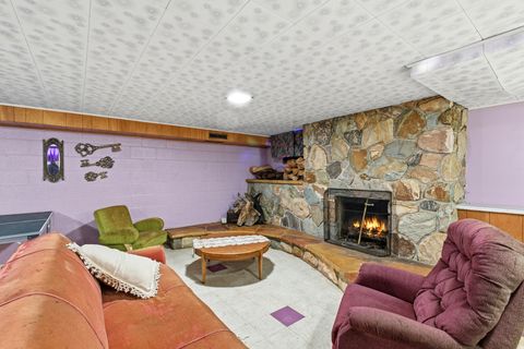 Tiny photo for 1325 E MILNE LN, Cottonwood Heights, UT 84047 (MLS # 2126447)