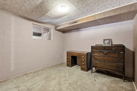 Tiny photo for 1325 E MILNE LN, Cottonwood Heights, UT 84047 (MLS # 2126447)