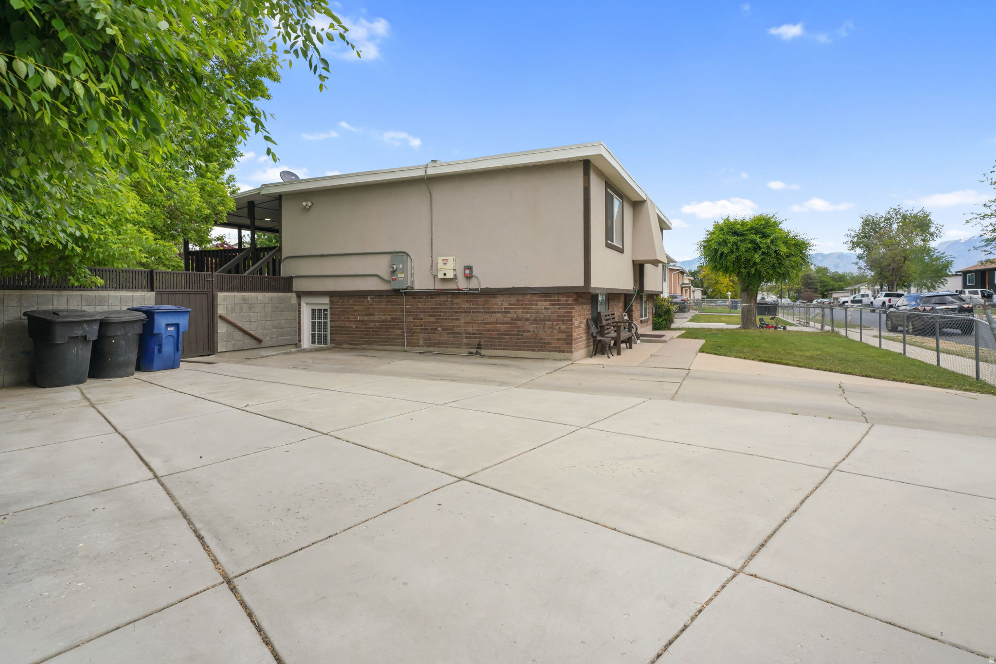COLONY SOUTH - Residential