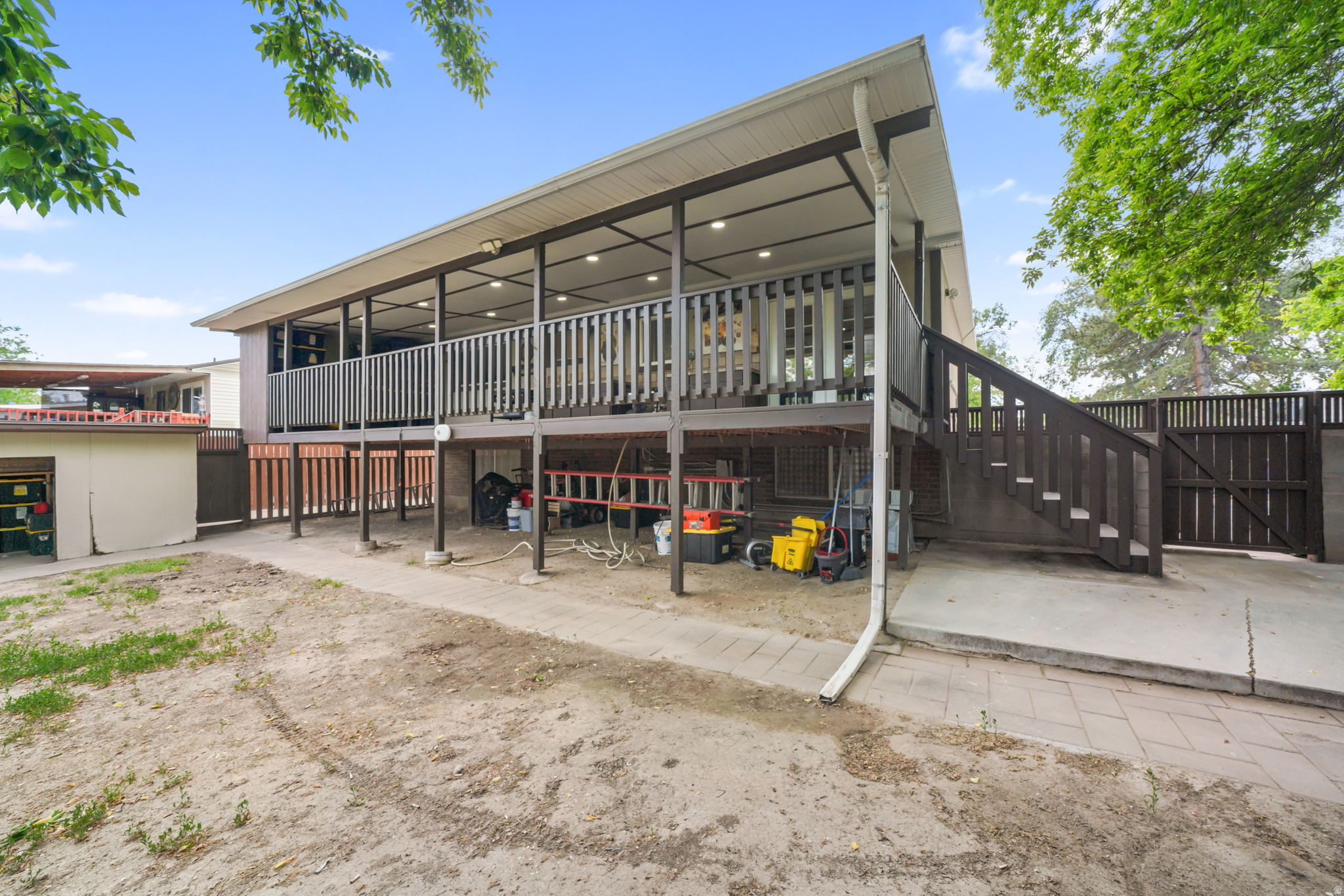 COLONY SOUTH - Residential