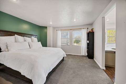 Tiny photo for 892 E 400 S, Smithfield, UT 84335 (MLS # 2153801)