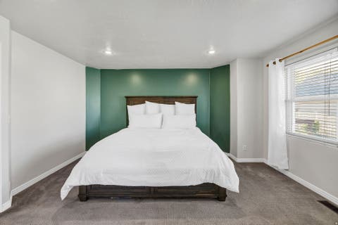 Tiny photo for 892 E 400 S, Smithfield, UT 84335 (MLS # 2153801)